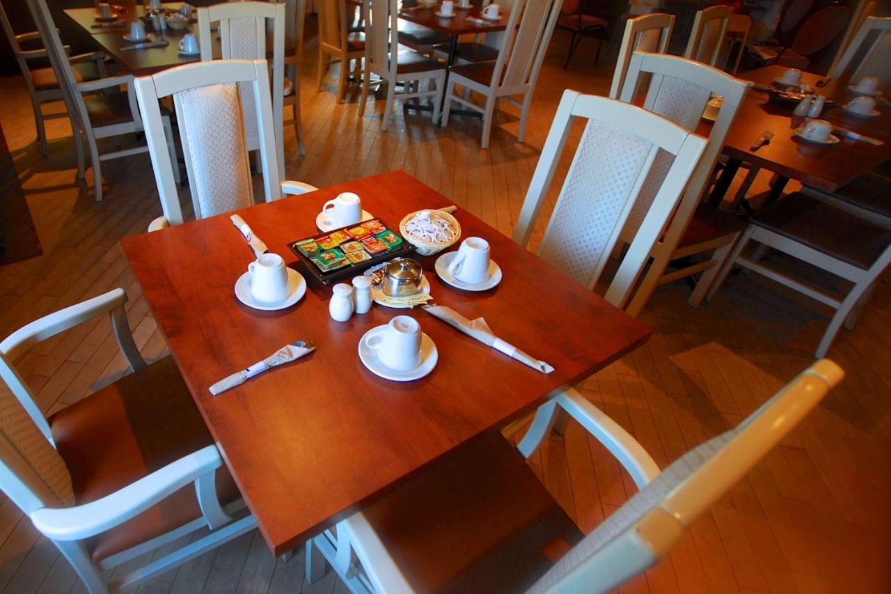 Hotel Travelodge By Wyndham Victoriaville Ngoại thất bức ảnh
